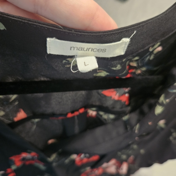 Floral Short Sleeve Blouse - Picture 4 of 4